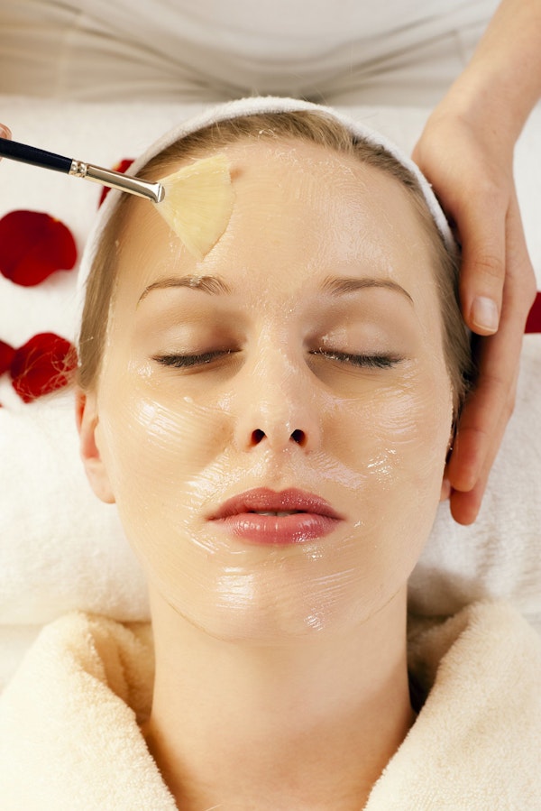 woman getting chemical peel