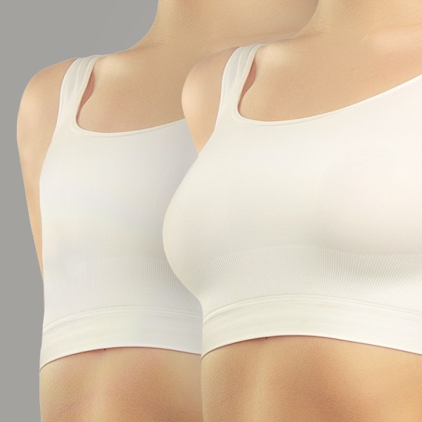 Patient with flat chest and patient with larger breasts