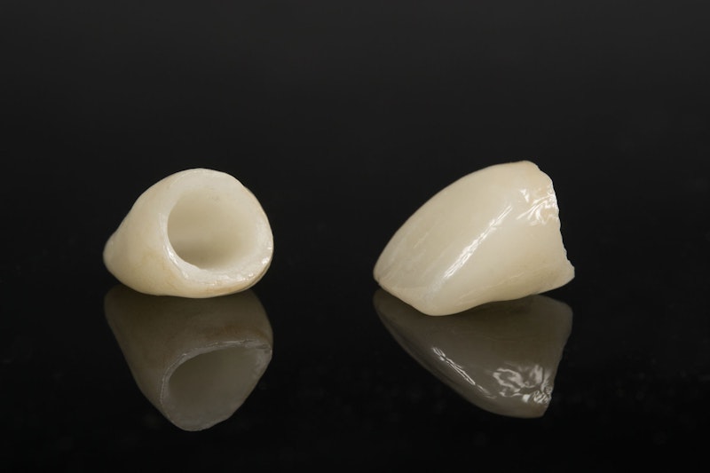 Dental crowns