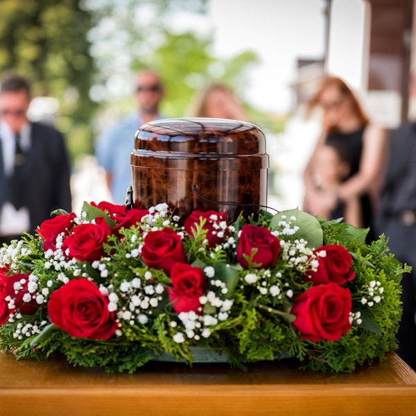 Funeral urn