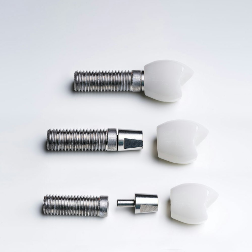 dental implants and crowns