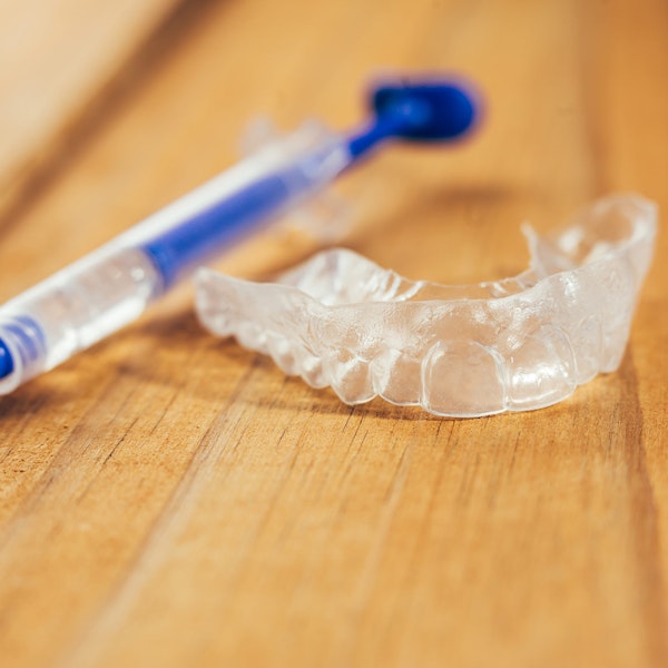 at-home teeth whitening kit