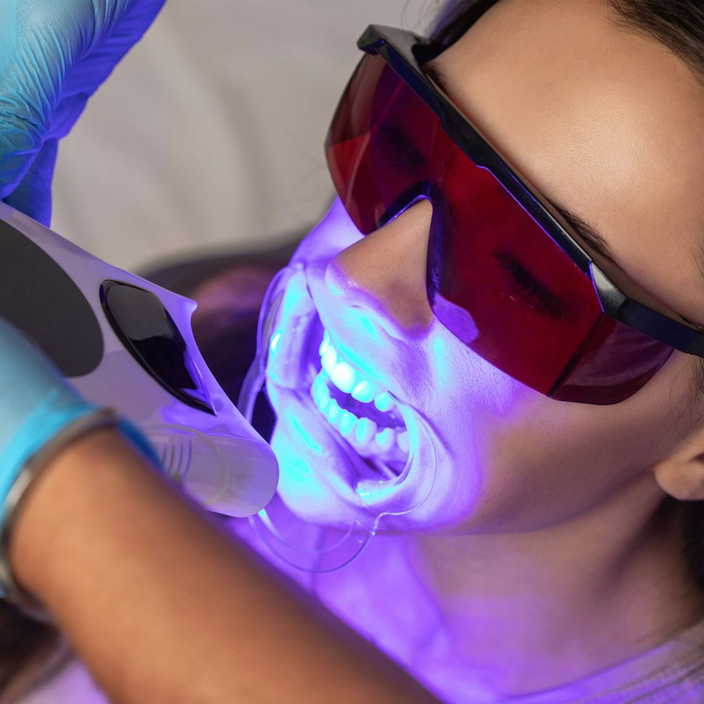 Whitening with LED lamp